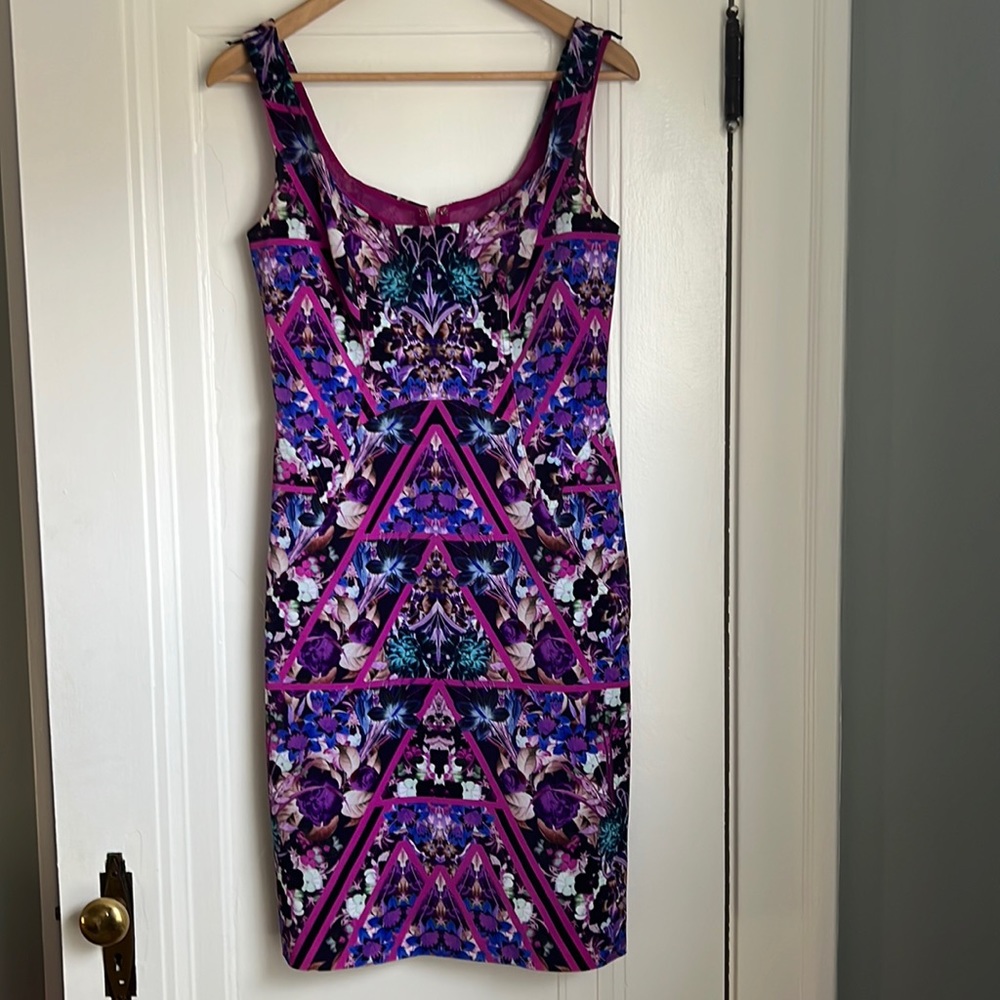 COPY - Nicole Miller cocktail dress. Size 4. Incredibly flattering.